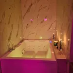 Loveroom Jacuzzi Passion * 尼斯