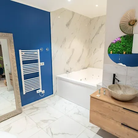 Loveroom Jacuzzi Passion Apartman