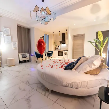 Loveroom Jacuzzi Passion * Nizza