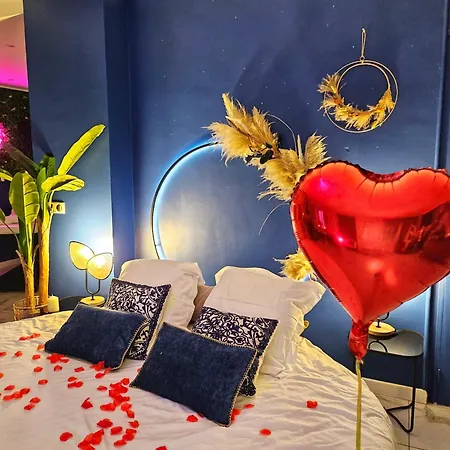 Loveroom Jacuzzi Passion Νίκαια