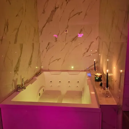 Loveroom Jacuzzi Passion * Ницца